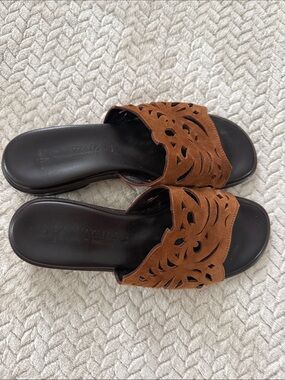 Aquatalia Women’s Slide Sandals with Brown Suede Cutout Upper